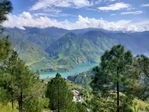 The Philosophy of Ujjayi: From Sound to Silence